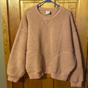 NWT /PINK VS / Rose Sherpa top with front pockets